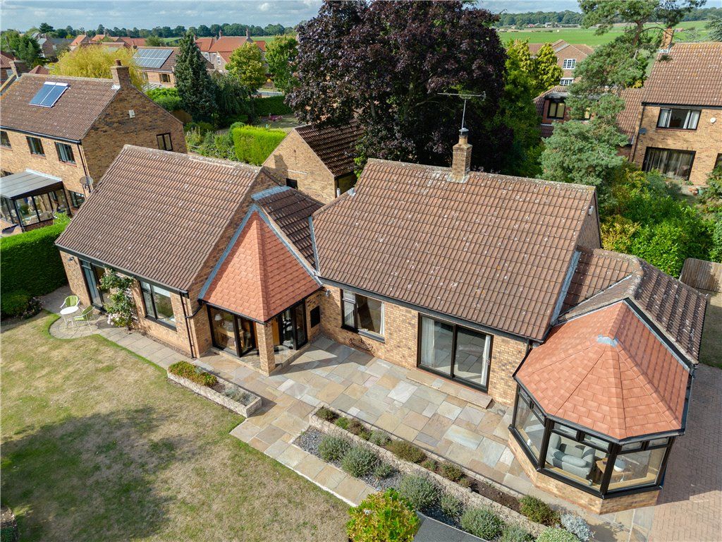 3 bed bungalow for sale in Pale Lane, Gateforth, Selby, North Yorkshire