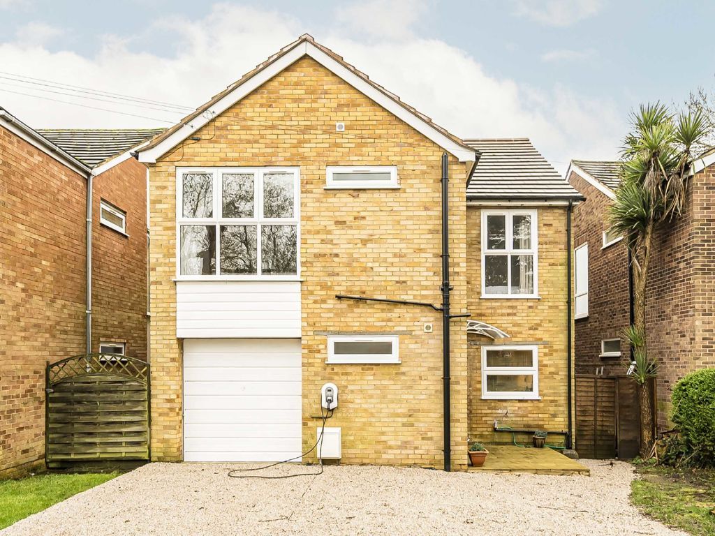 5 bed property for sale in Fordbridge Road, SunburyOnThames TW16, £