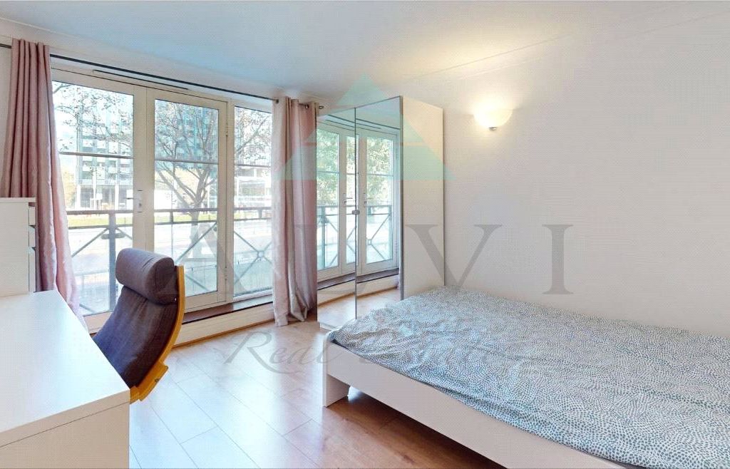 3 bed flat to rent in Lizman House, 321 Euston Road NW1, £2,708 pcm