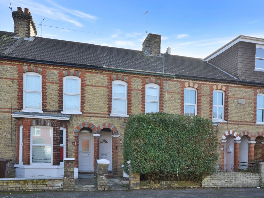 3 bed terraced house for sale in Gladstone Road, Willesborough TN24, £