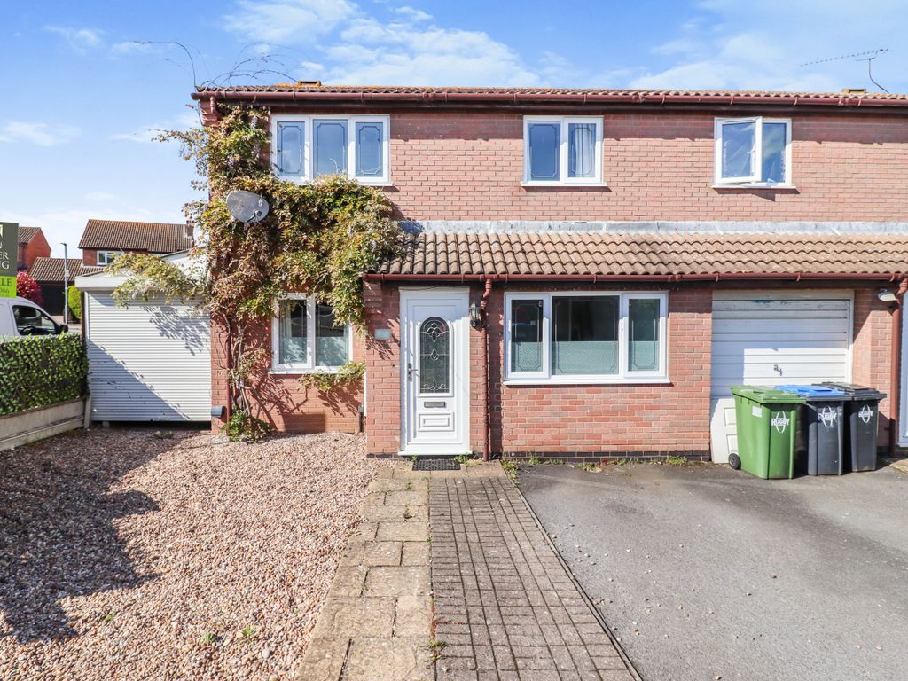 4 bed semidetached house for sale in Walnut Way, Bilton, Rugby CV22