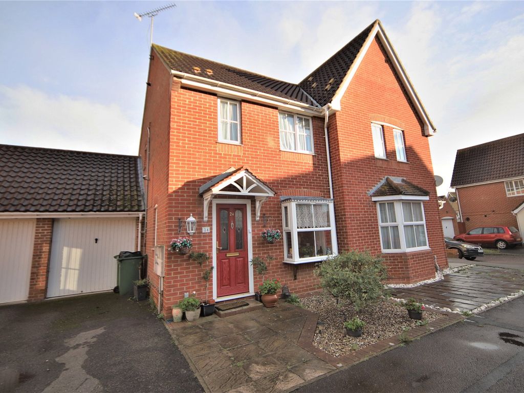 2 bed semidetached house for sale in Barra Glade, Wickford, Essex SS12