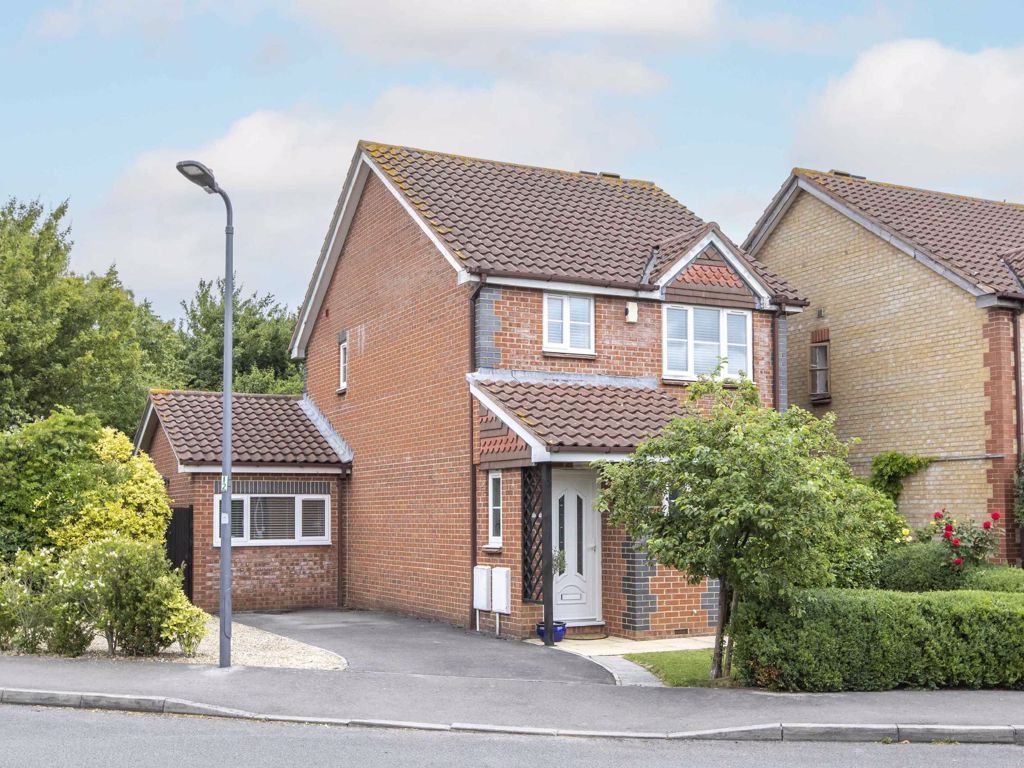 3 bed detached house for sale in Wheatfield Drive, Bradley Stoke