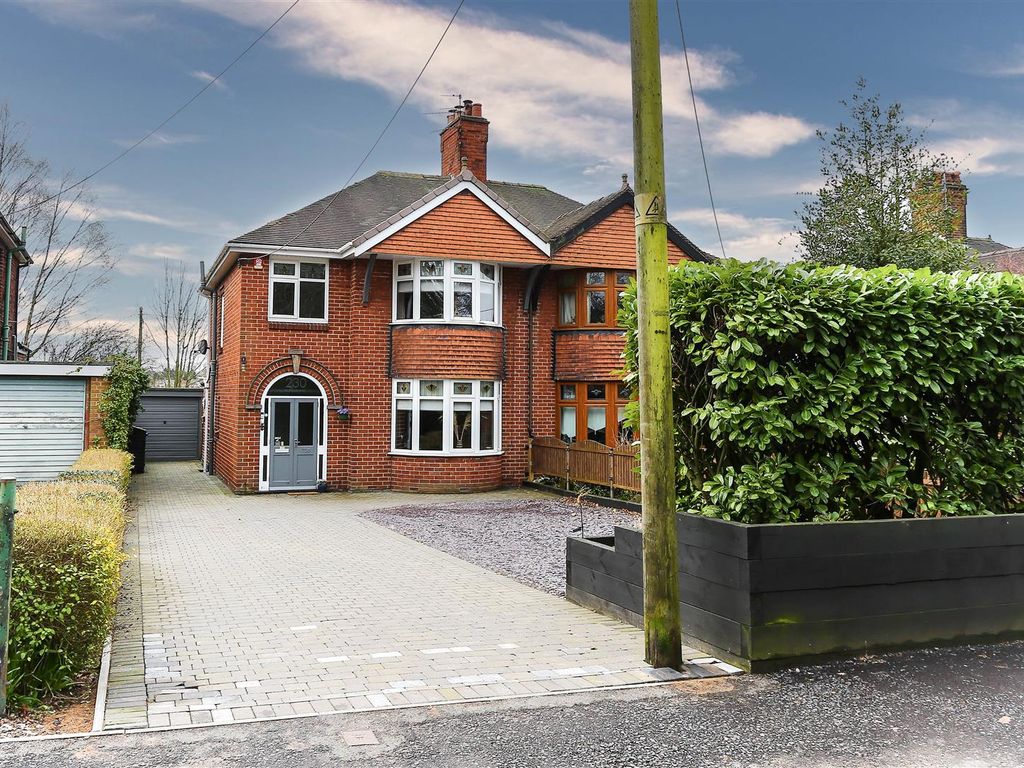 3 bed semidetached house for sale in Uttoxeter Road, Blythe Bridge