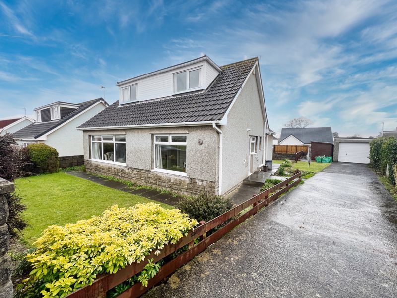 4 bed detached bungalow for sale in 9 Linden Way, Porthcawl, Bridgend