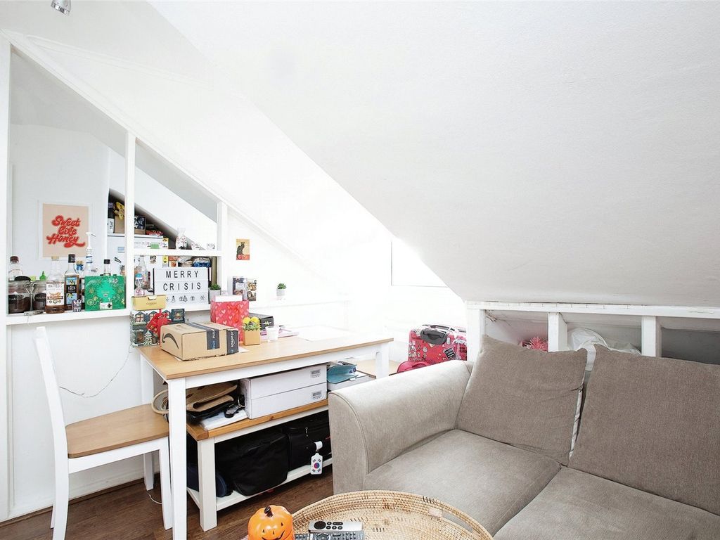 1 bed flat for sale in Cambridge Road, London E11 Zoopla