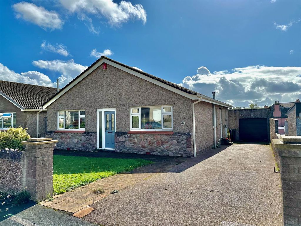 2 bed detached bungalow for sale in Elm Tree Park, Yealmpton, Plymouth