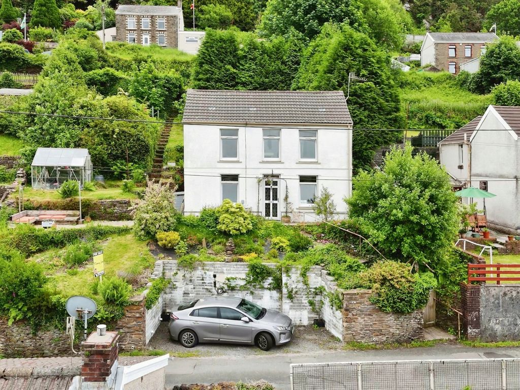 3 bed detached house for sale in Dyffryn Road, Alltwen, Pontardawe SA8