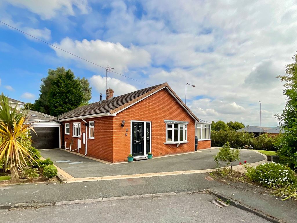 3 bed detached bungalow for sale in Vicarage Crescent, Tittensor ST12, £335,000 Zoopla
