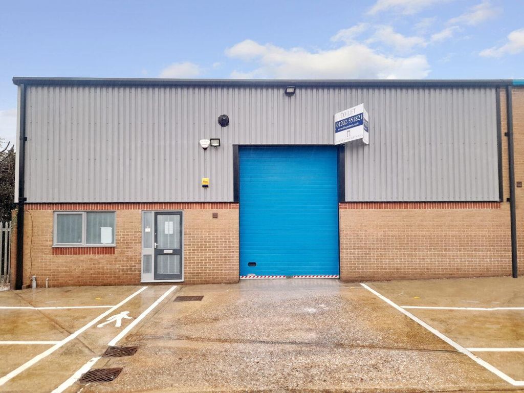 Light industrial to let in Uplands Park, Blandford Forum DT11, £15,000