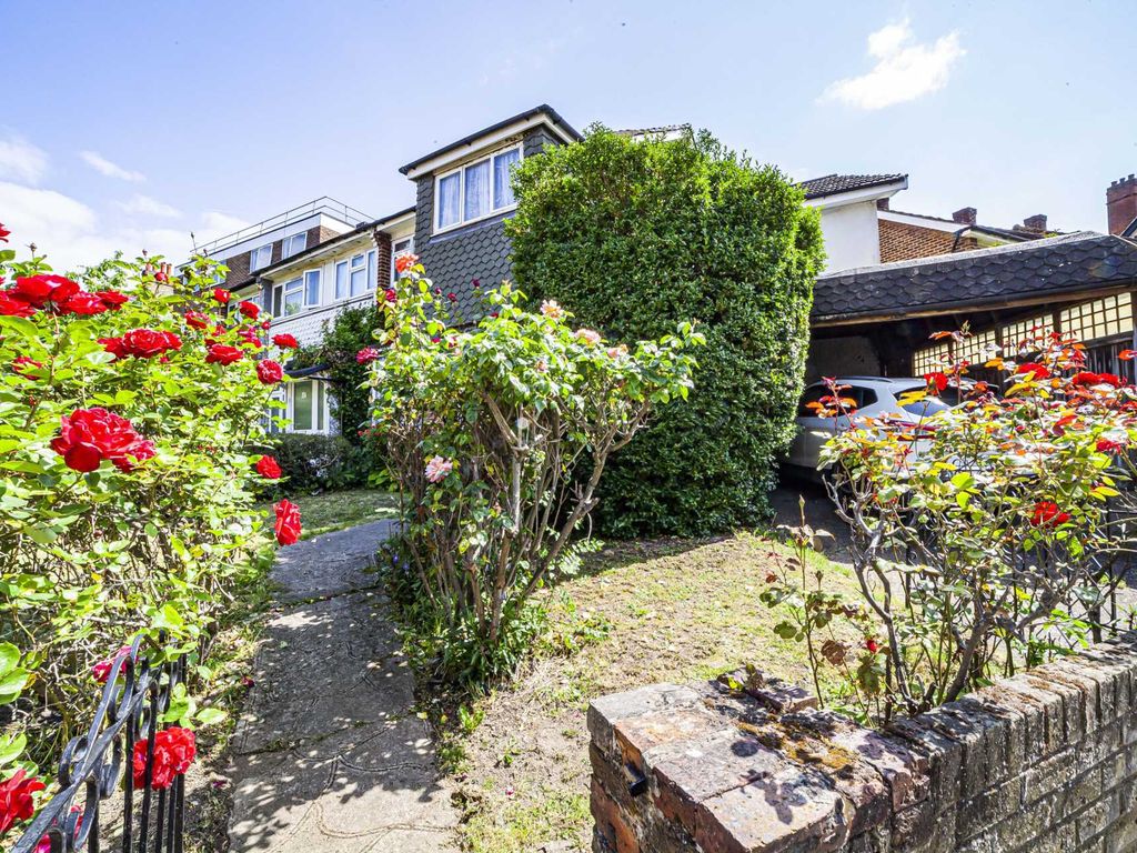 4 bed property for sale in Norwood Road, London SE24 Zoopla