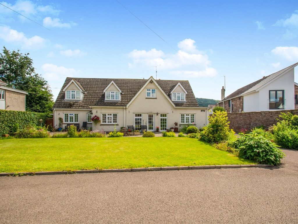 1 bed flat for sale in The Parade, Monmouth NP25, £155,000 Zoopla