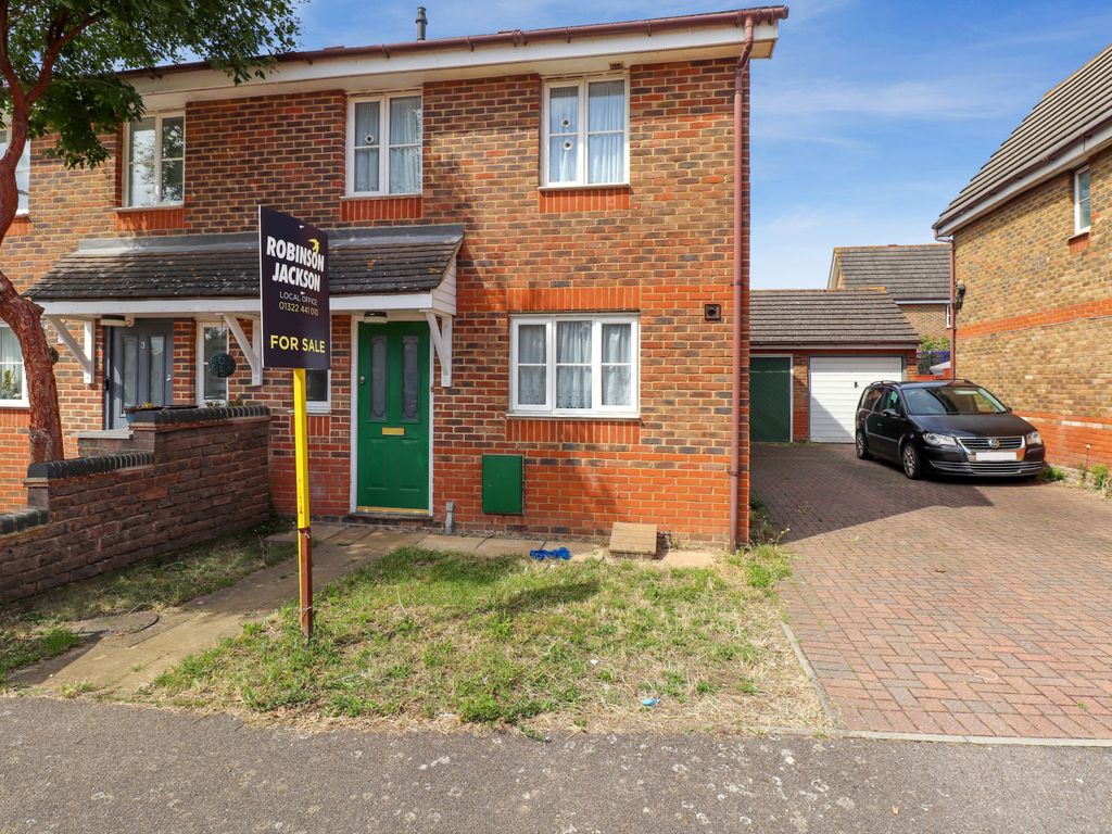 3 bed semidetached house for sale in Arden Close, Thamesmead, London