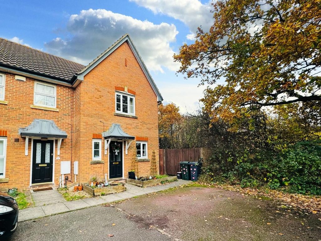 3 bed end terrace house for sale in Wood Lane, Kingsnorth, Ashford TN23