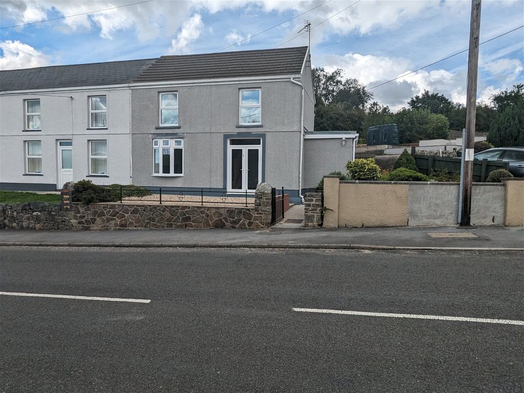 3 bed semidetached house for sale in Mountain Road, Upper Brynamman