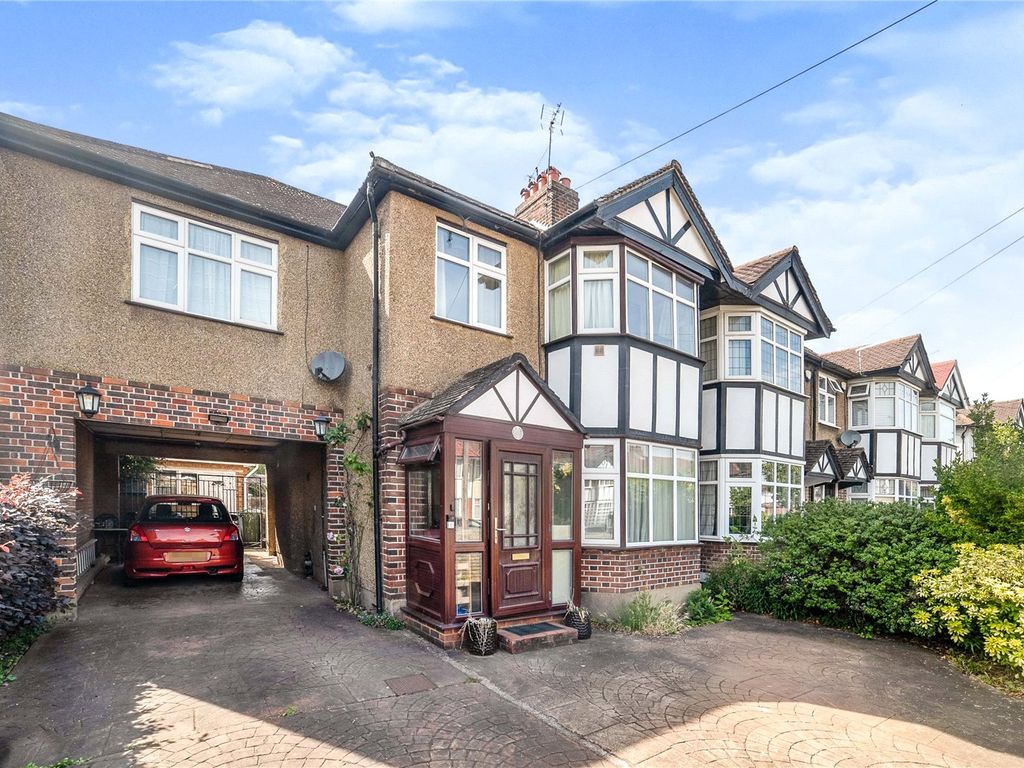 4 bed end terrace house for sale in Cannon Lane, Pinner, Middlesex HA5