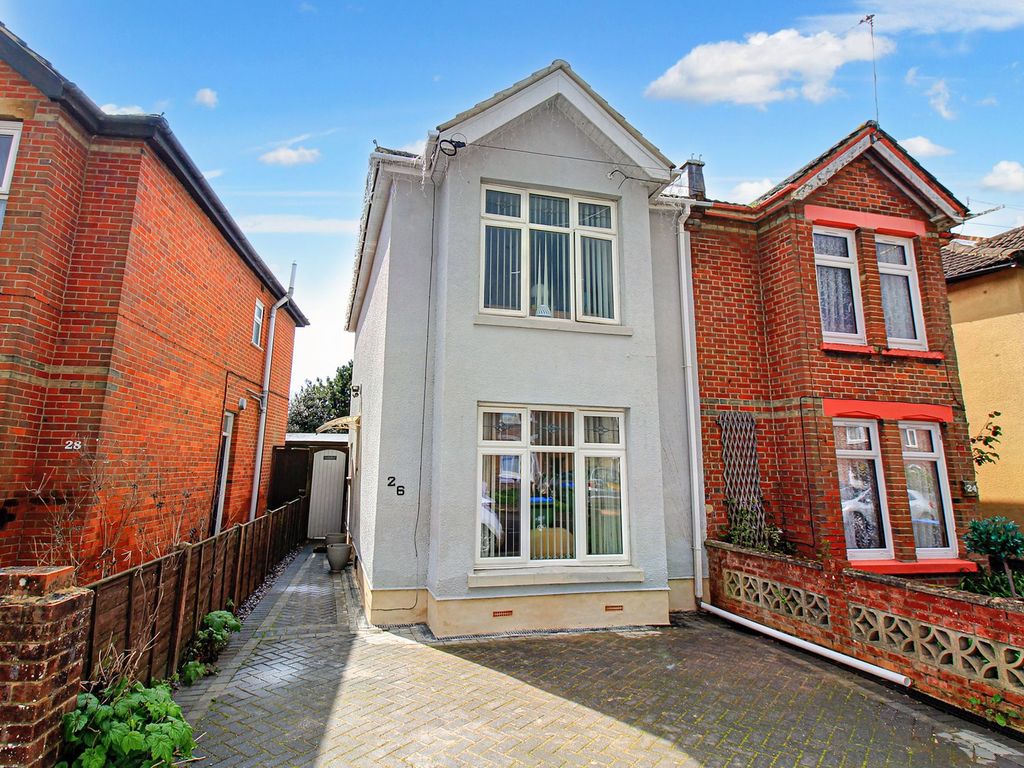 3 bed semidetached house for sale in Porchester Road, Woolston SO19, £