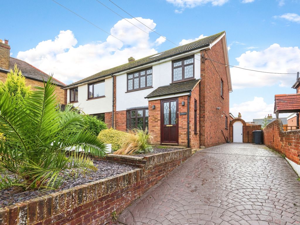 4 bed semidetached house for sale in Bedlam Court Lane, Ramsgate CT12