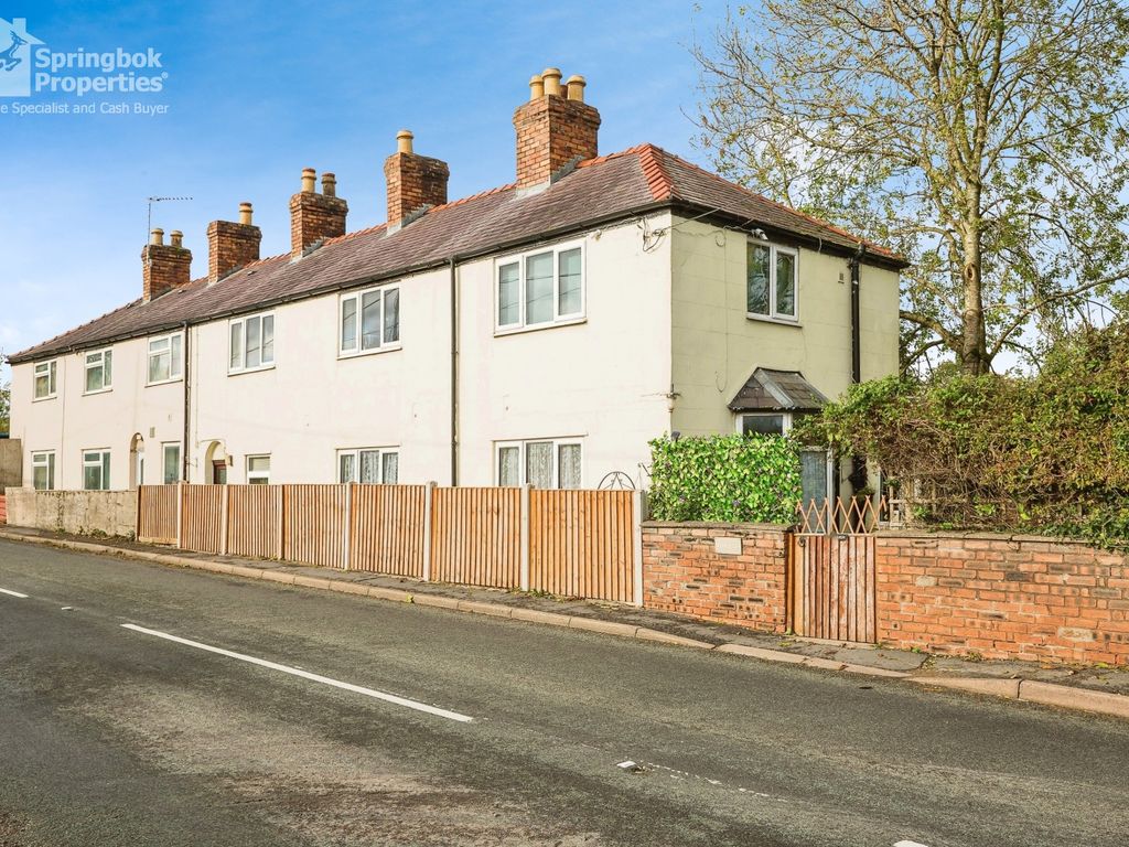 3 bed semidetached house for sale in Ffordd Corwen, Flintshire, Mold