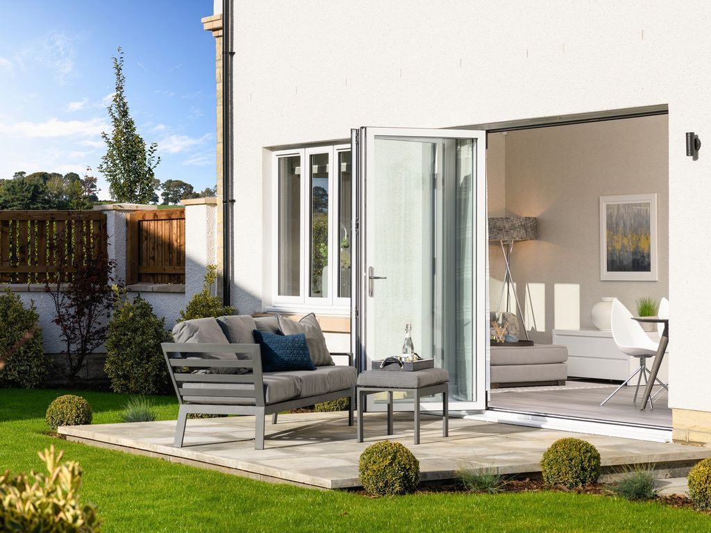 Logie at Cammo Grove, Edinburgh EH4