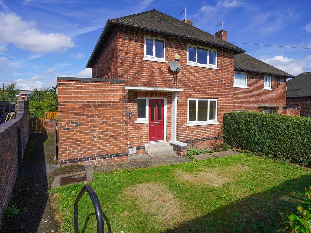 3 bed semidetached house to rent in Greenwood Crescent, Sheffield S9