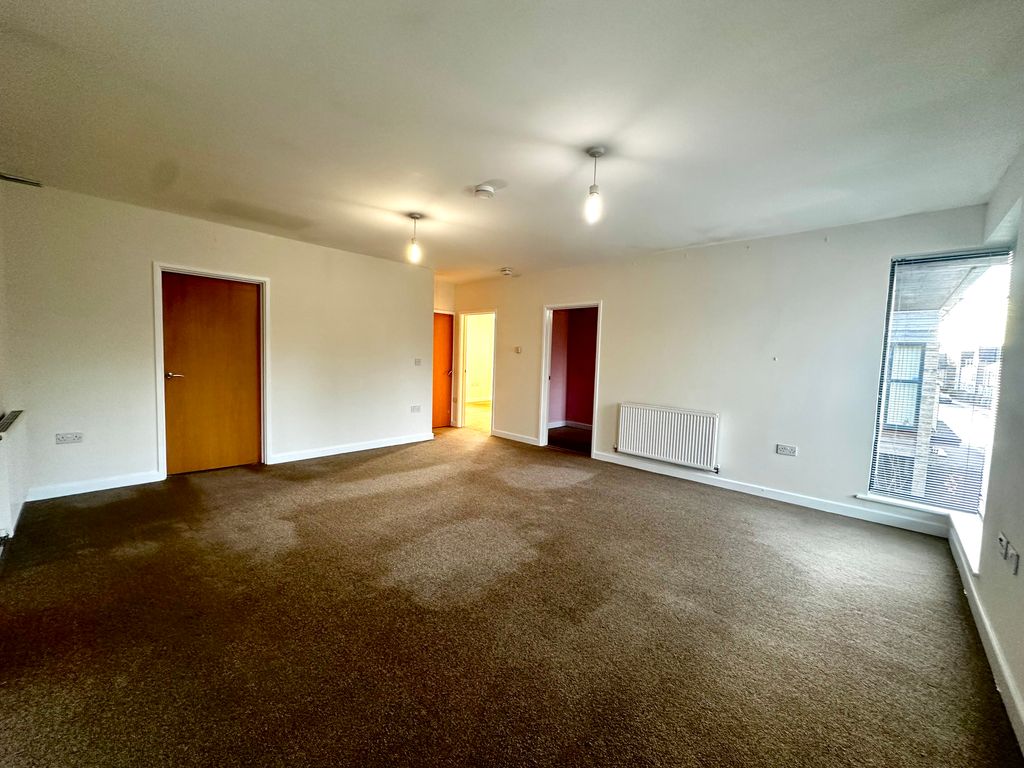 2 bed flat to rent in Old Station Road, Ramsey, Huntingdon PE26, £850