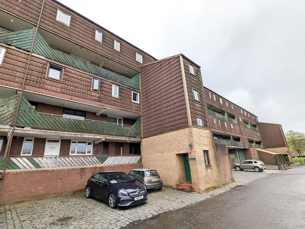 1 bed flat for sale in Braehead Road, Glasgow G67, £36,000 Zoopla