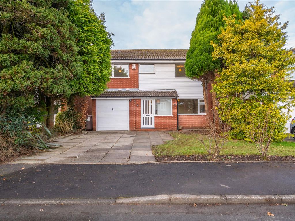 4 bed detached house to rent in Spinney Green, Eccleston, St. Helens