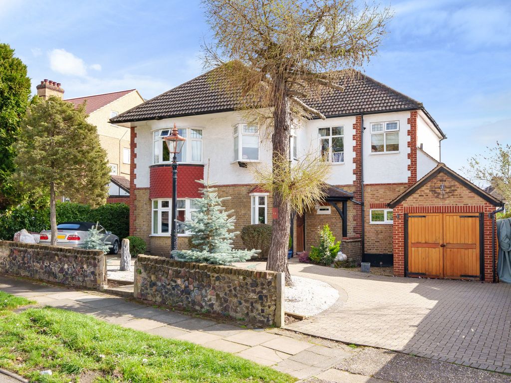 4 bed detached house for sale in Bromley Avenue, Bromley, Kent BR1 Zoopla