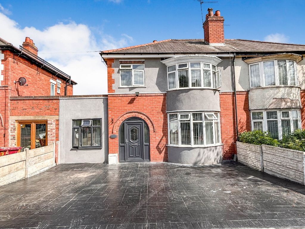 4 bed semidetached house for sale in Buffery Road, Dudley DY2 Zoopla