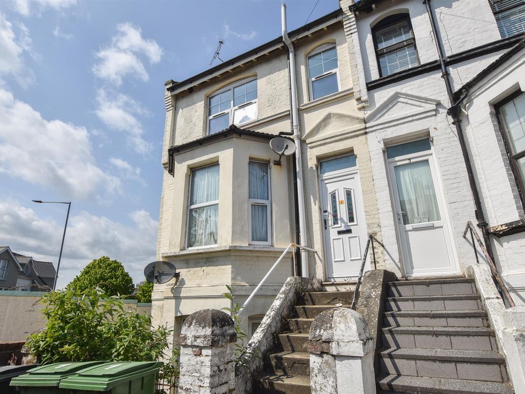 4 bed end terrace house for sale in Perth Road, St. LeonardsOnSea