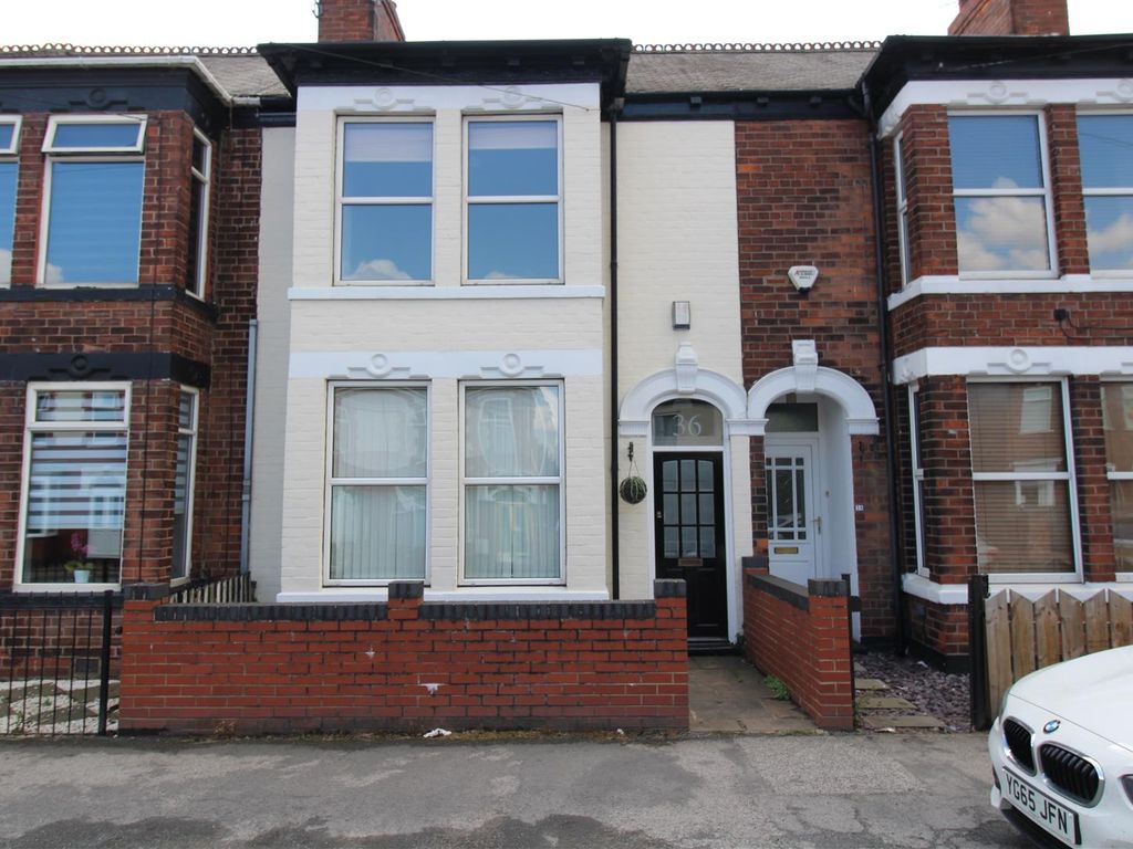 4 bed property to rent in New Village Road, Cottingham HU16 Zoopla