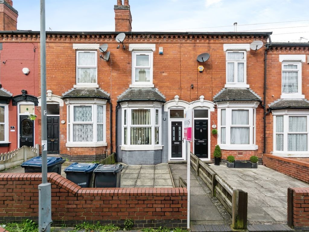 3 bed terraced house for sale in Tintern Villas, Chesterton Road