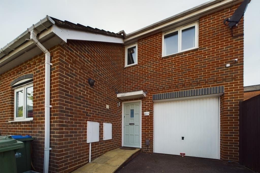 3 bed property for sale in Cedar Road, Southampton SO14, £330,000 Zoopla
