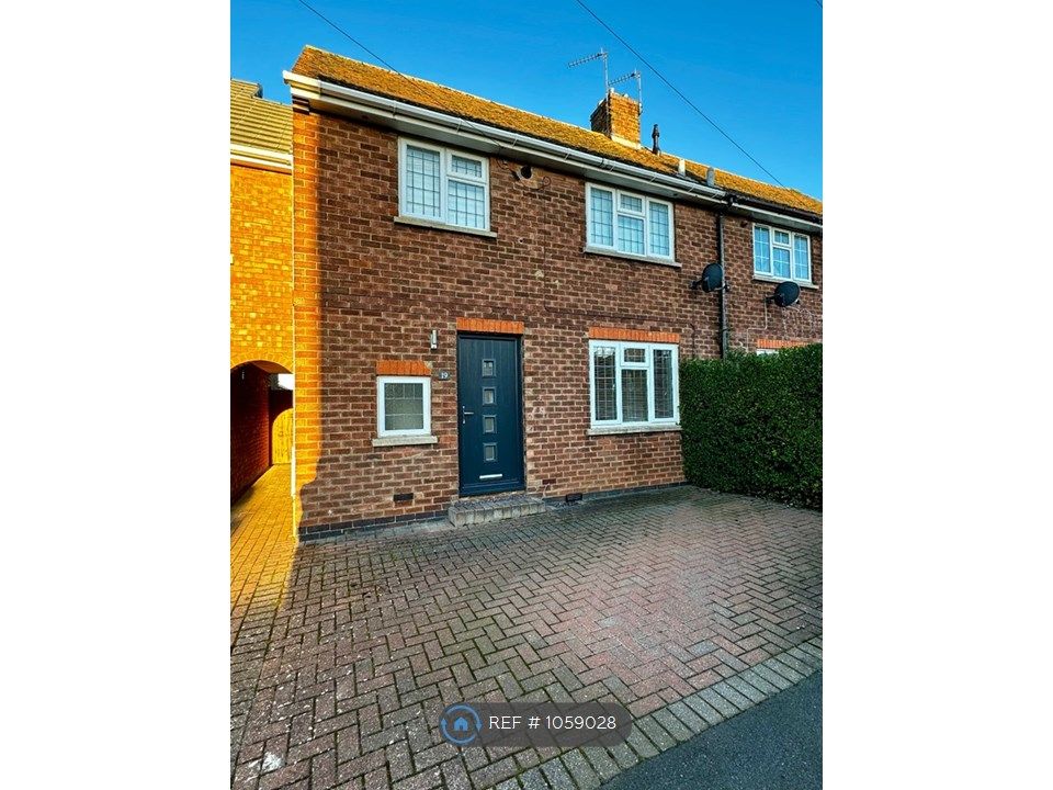 2 bed terraced house to rent in Ripley Road, Leicestershire LE16, £950