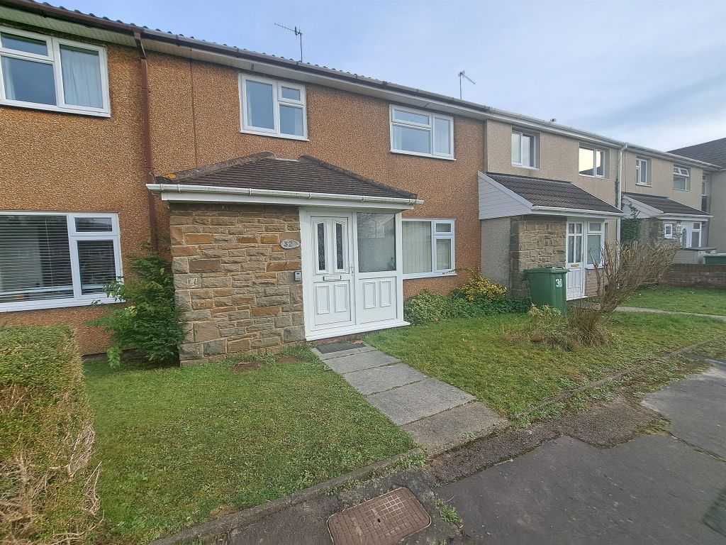 3 bed terraced house for sale in Field View Road, Croesyceiliog