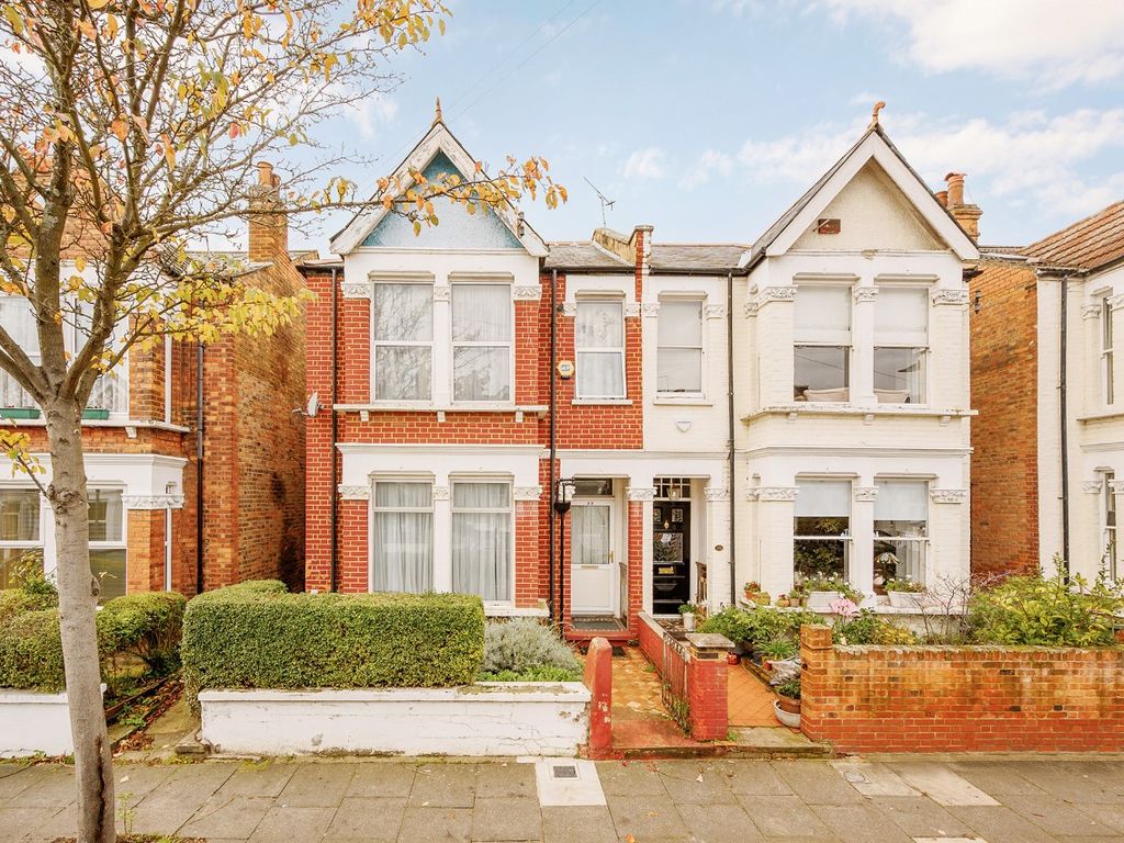 Willcott Road, Acton W3