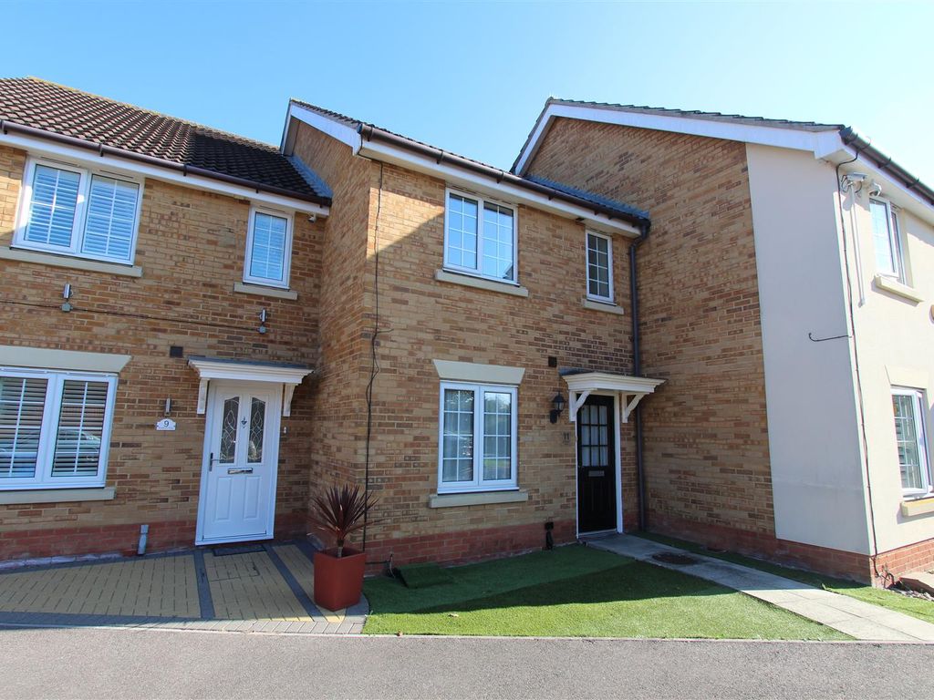 3 bed terraced house to rent in Amethyst Drive, Sittingbourne ME10, £