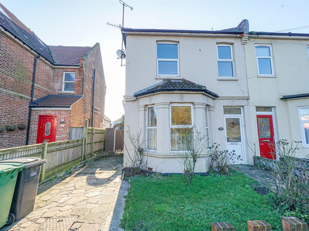 4 bed semidetached house for sale in Bexhill Road, St. LeonardsOnSea
