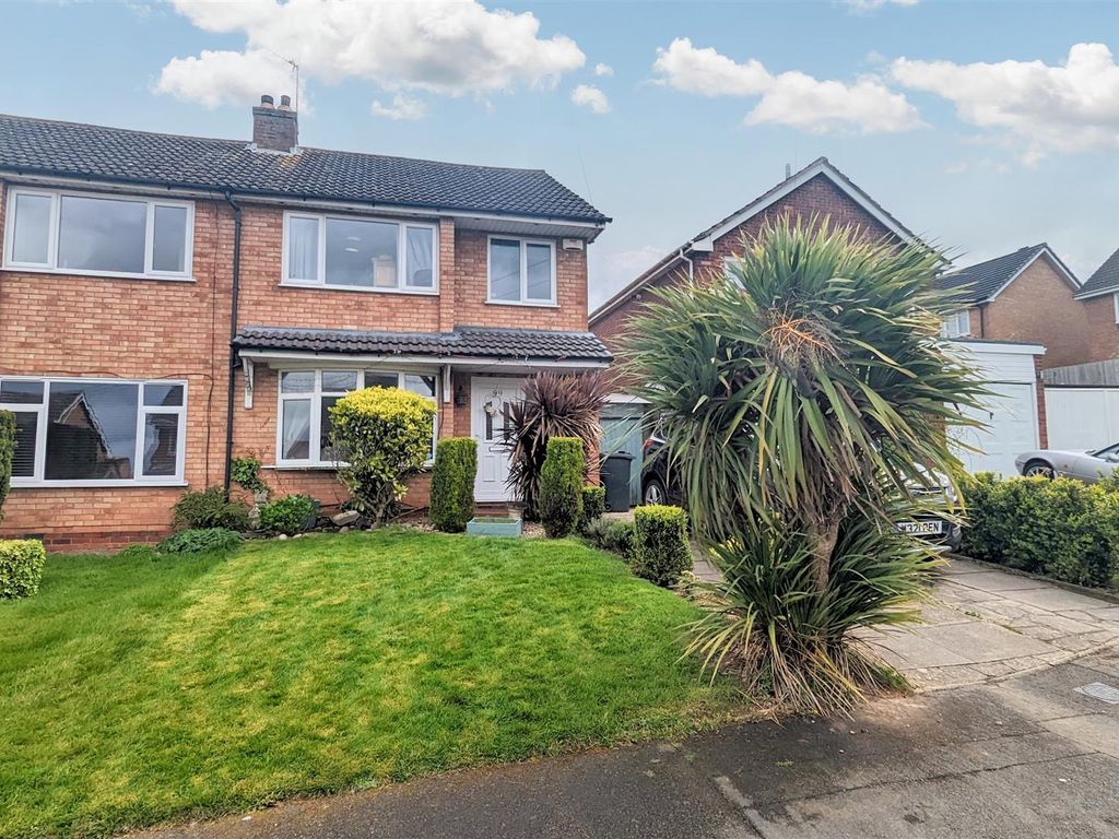 3 bed semidetached house for sale in Berwyn Way, Nuneaton CV10, £