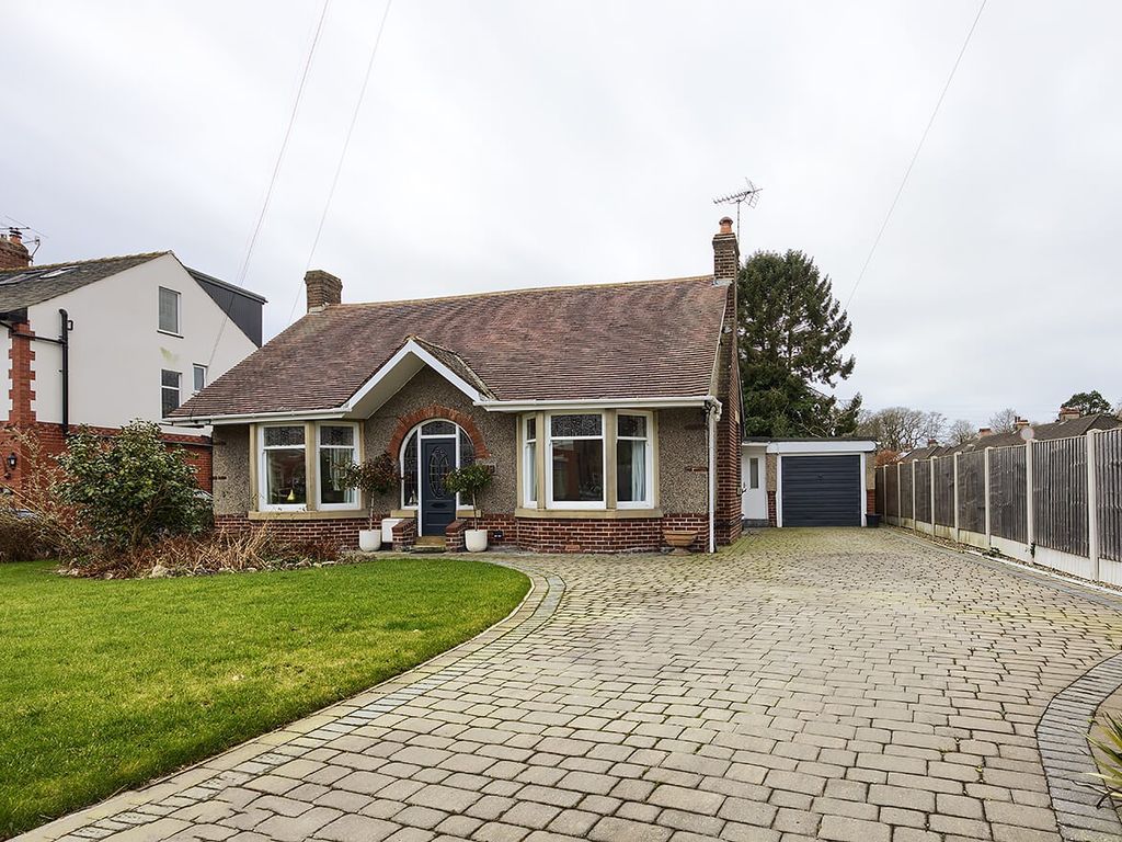 2 bed detached bungalow for sale in Mitton Road, Whalley, Clitheroe