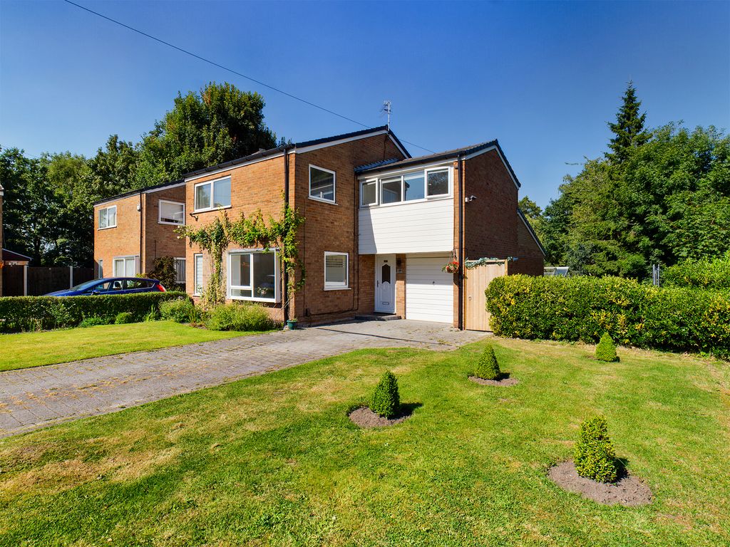 4 bed semidetached house for sale in Offerton Road, Hazel Grove