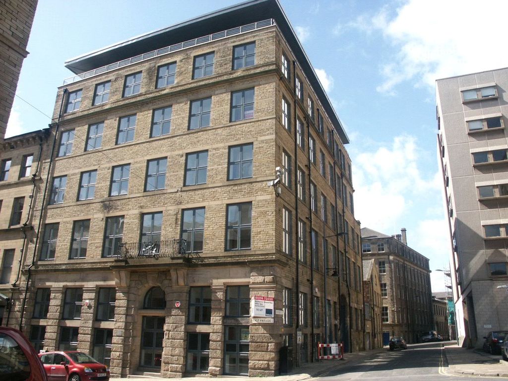 1 bed flat for sale in Scoresby Street, Bradford, West Yorkshire BD1, £ ...