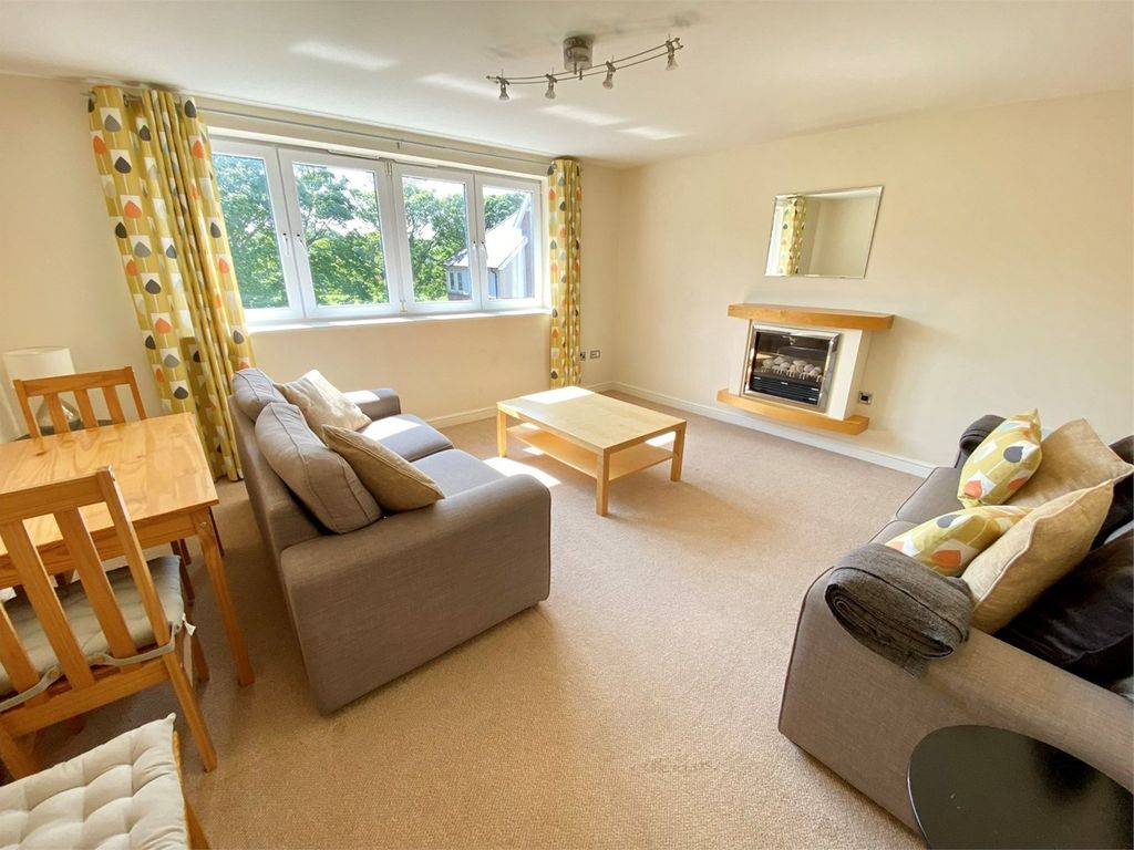 2 bed flat to rent in Park Hall, Sunderland, Ashbrooke SR2, £650 pcm