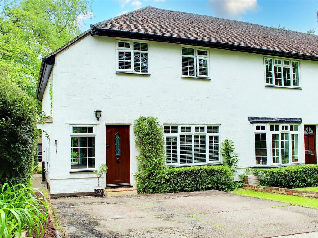 3 bed end terrace house for sale in Hook Lane, Northaw, Potters Bar EN6