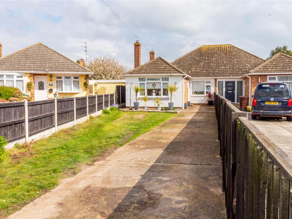 3 bed semidetached bungalow for sale in Tudor Green, Jaywick, Clacton