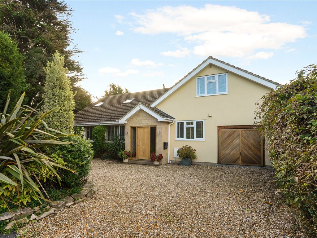 4 bed bungalow for sale in Southdown, Upper Wanborough, Swindon