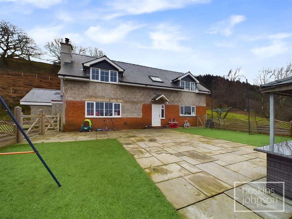 4 bed detached house to rent in Gelliwion Road, Maesycoed, Pontypridd