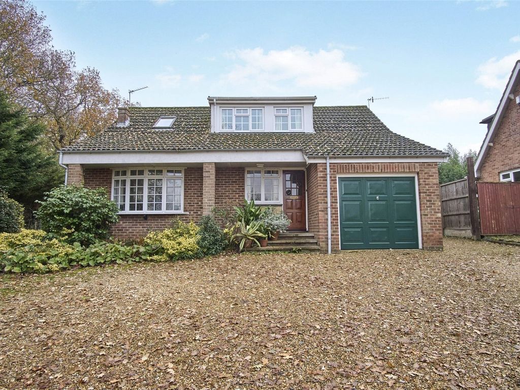 4 bed detached house for sale in Fishbourne Lane, Fishbourne, Ryde PO33