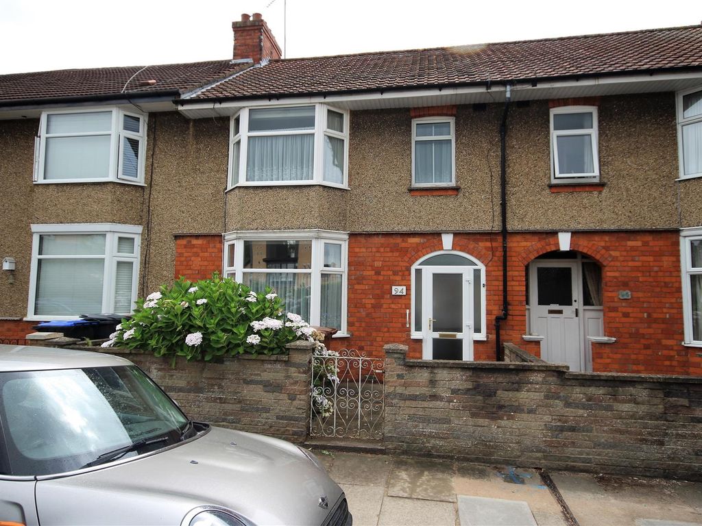 3 bed property for sale in King Edward Road, Abington, Northampton NN1